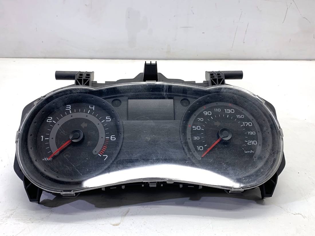 Щиток приладів Renault Clio 8200316824F