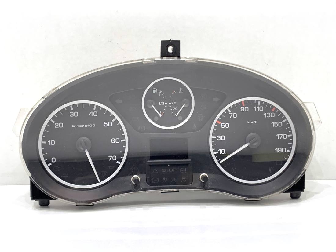 Щиток приборов Citroen Berlingo 9801642080