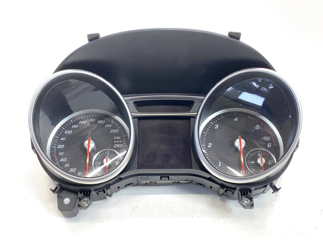 Щиток приладів Mercedes CLA C118 A1179002602