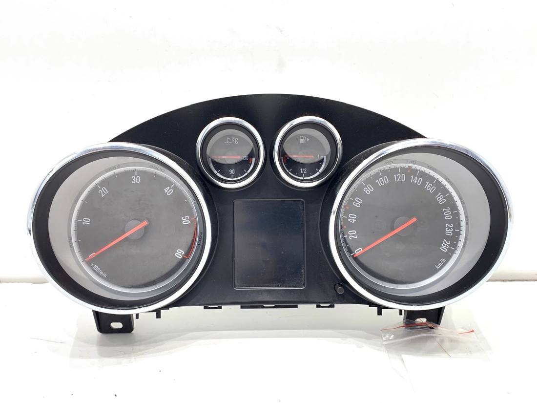 Щиток приладів Opel Zafira C 13442453
