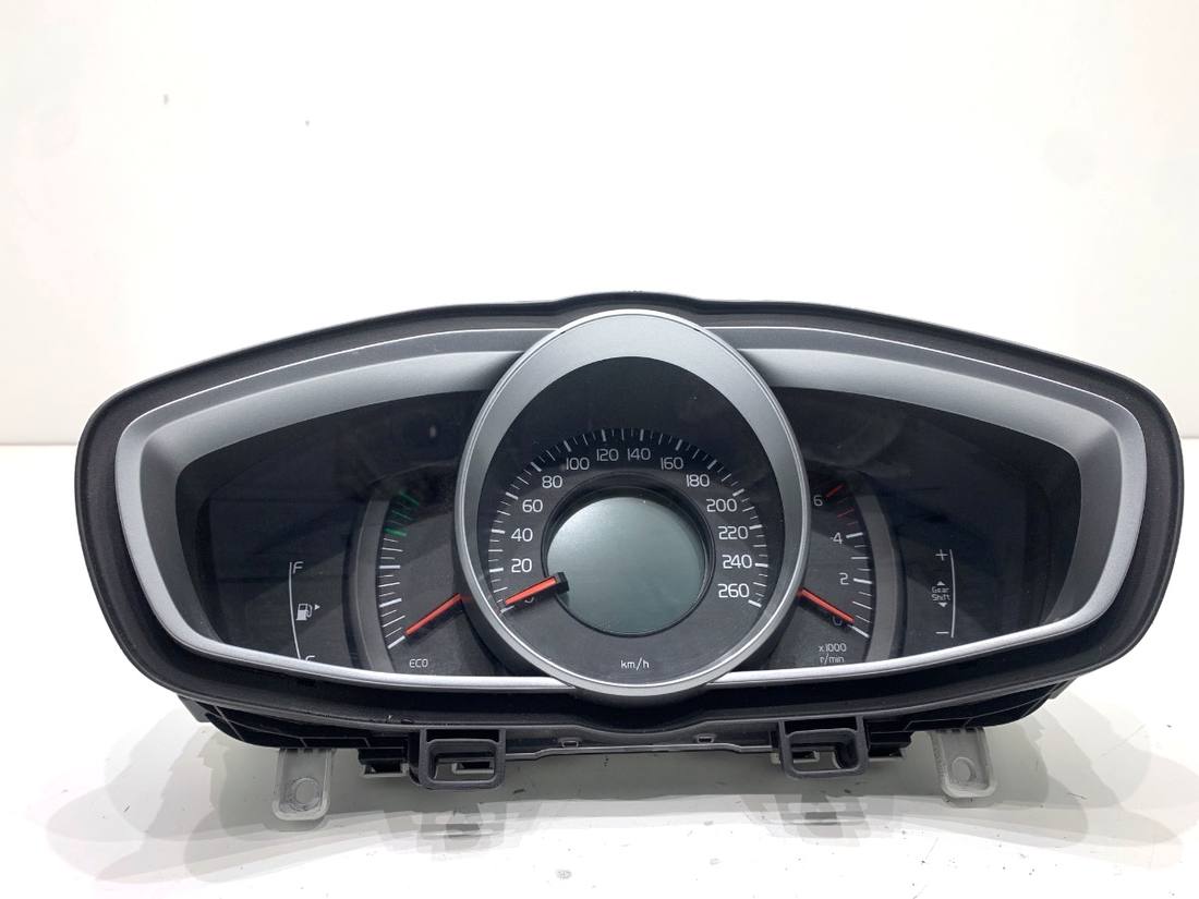 Щиток приладів Volvo V40 31412873