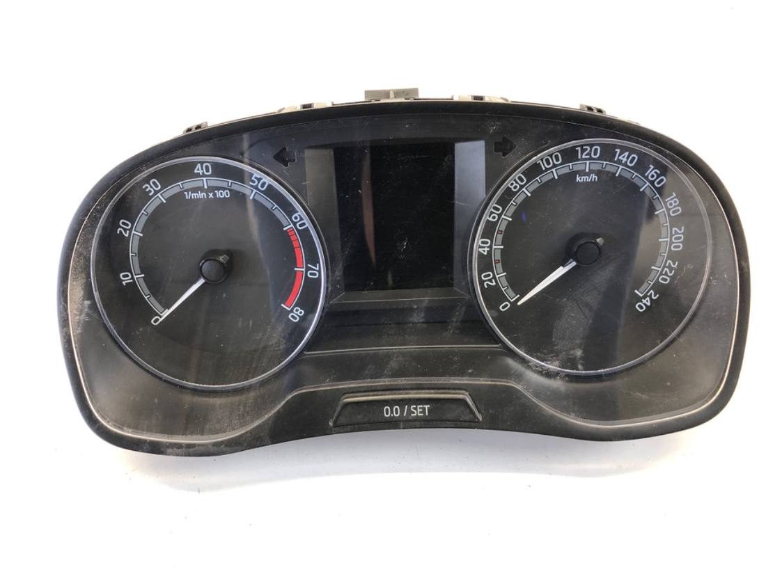 Щиток приборов Skoda Fabia 3 6V0920730D
