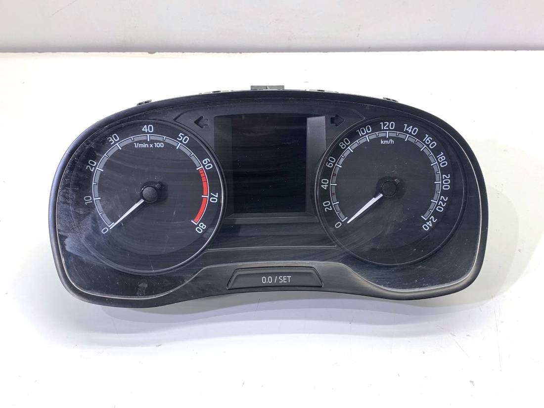 Щиток приладів Skoda Fabia 3 6V0920700D