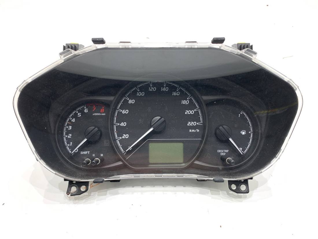 Щиток приладів Toyota Yaris 4 83800-F5760