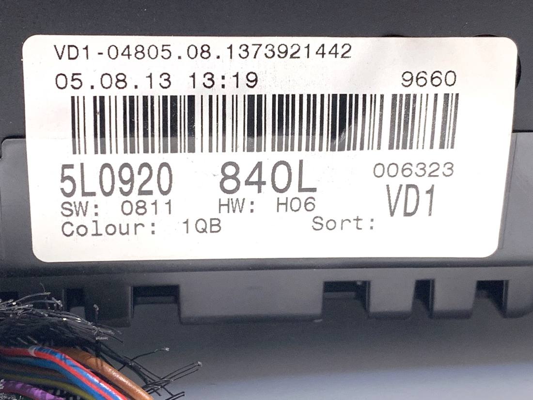 Щиток приборов Skoda Yeti 5L0920840L — фото детали 5