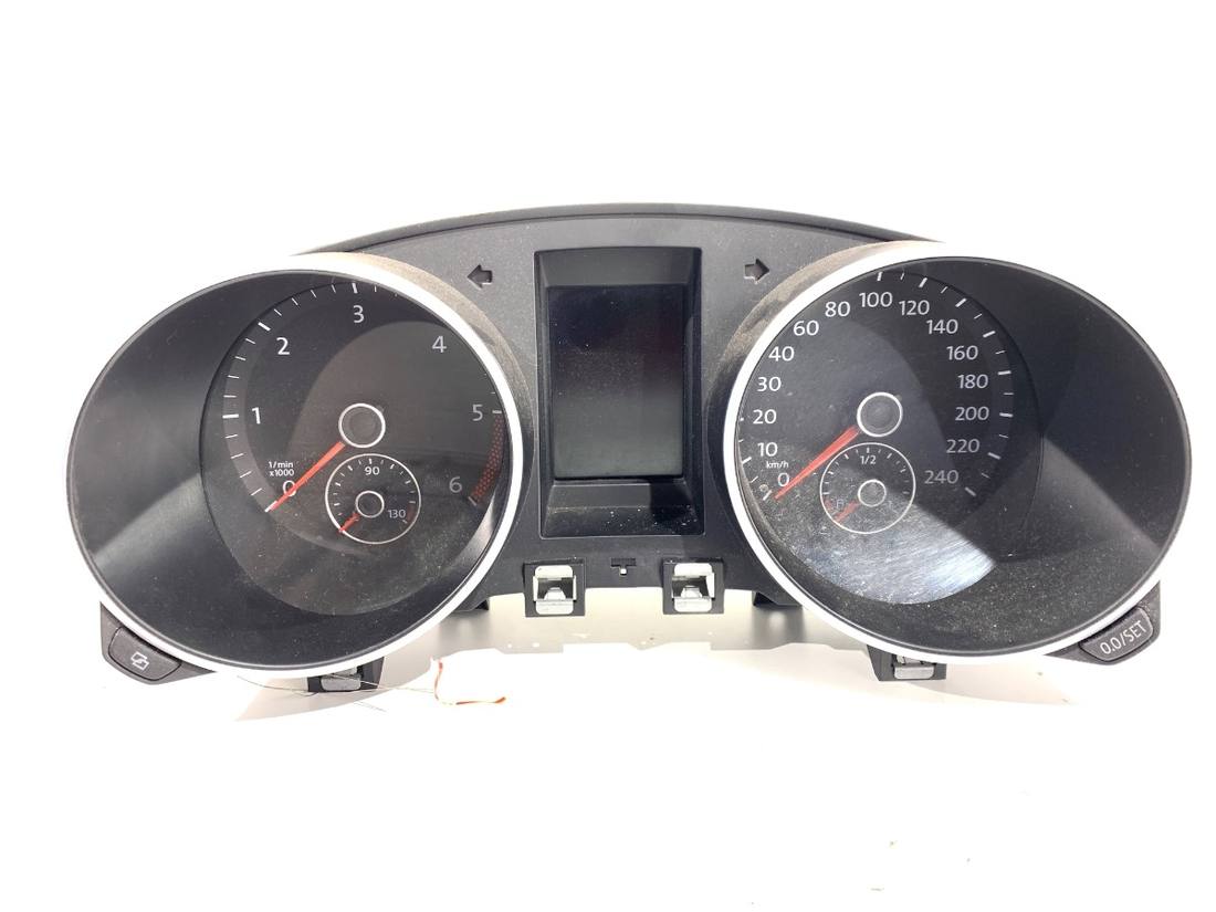 Щиток приладів Volkswagen Golf 6 5K0920870G