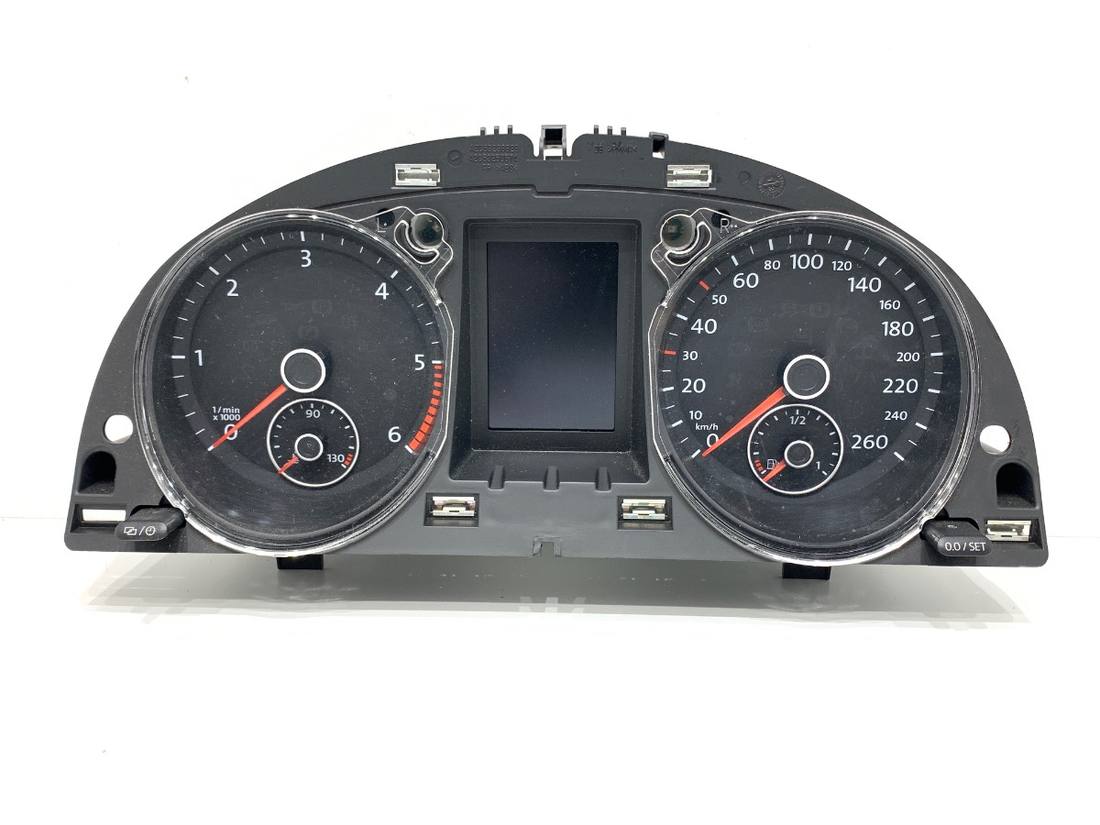 Щиток приладів Volkswagen Passat B7 3AA920870J