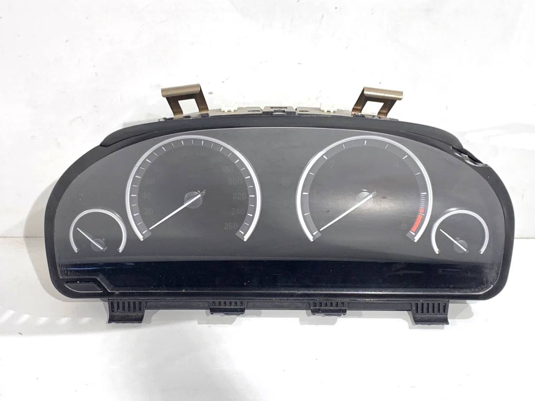 Щиток приборов BMW 5 F10 9311652