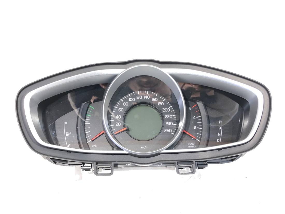 Щиток приладів Volvo V40 31412872