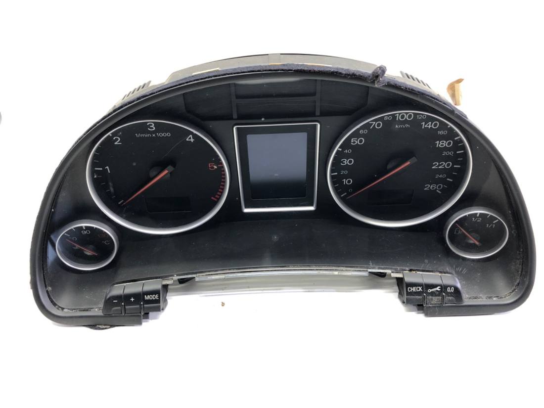 Щиток приборов Audi A4 B6 8E0920900B