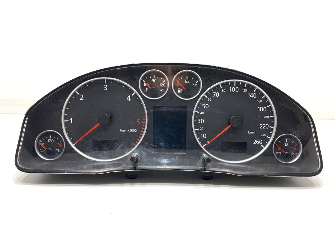 Щиток приборов Audi A6 C5 110080128/001