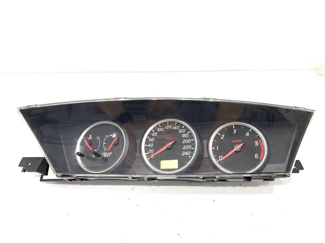 Щиток приладів Nissan Primera BV010