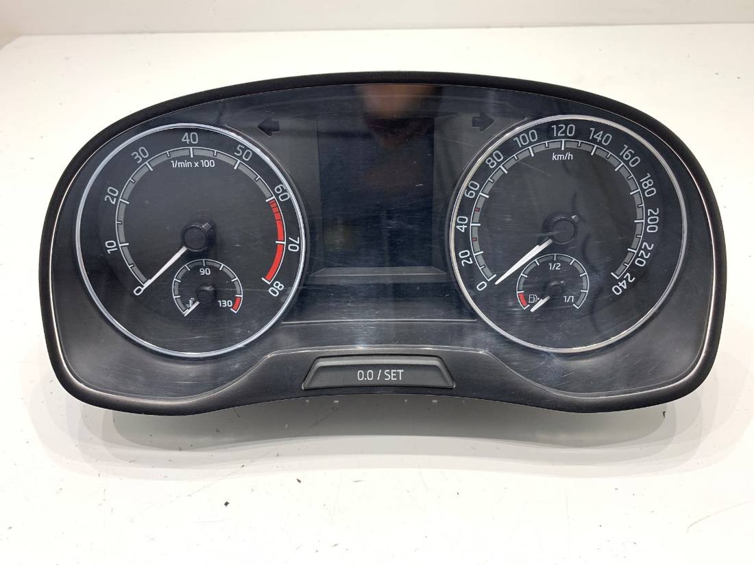 Щиток приладів Skoda Fabia 3 6V0920740D