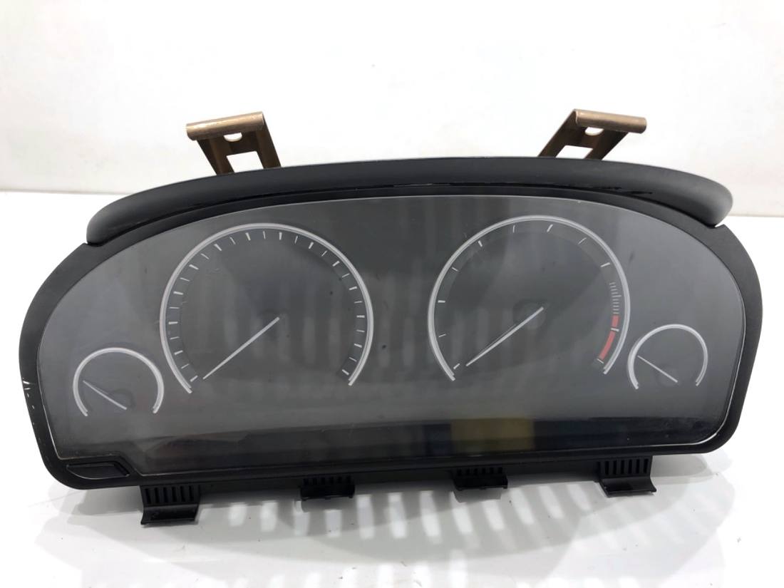 Щиток приборов BMW 7 F01 9202002