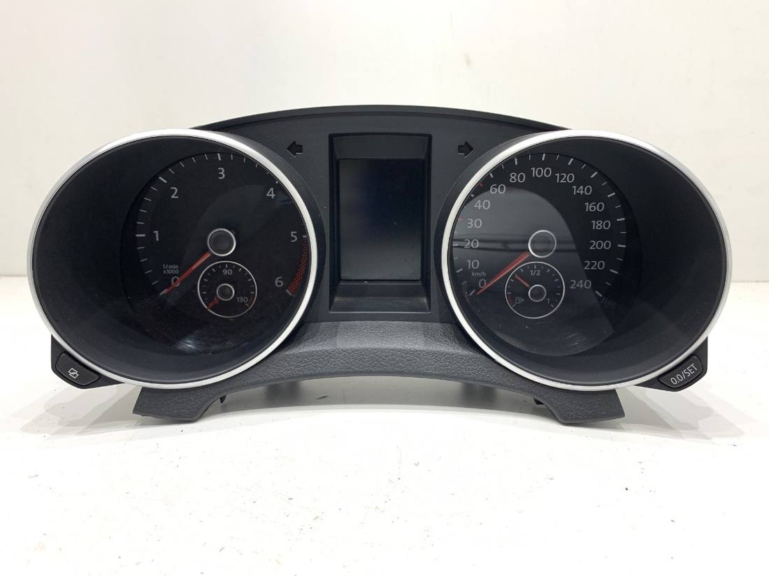 Щиток приладів Volkswagen Golf 6 5K0920870G