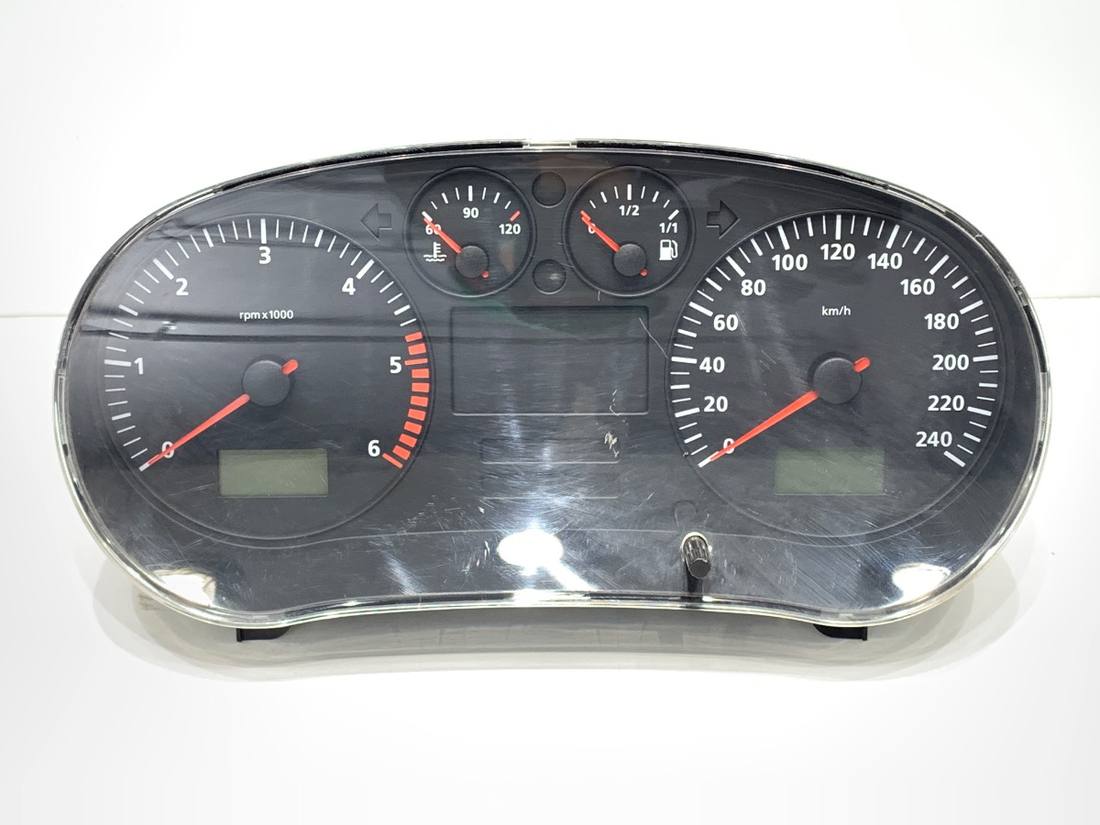 Щиток приладів Seat Toledo 1M0920822D