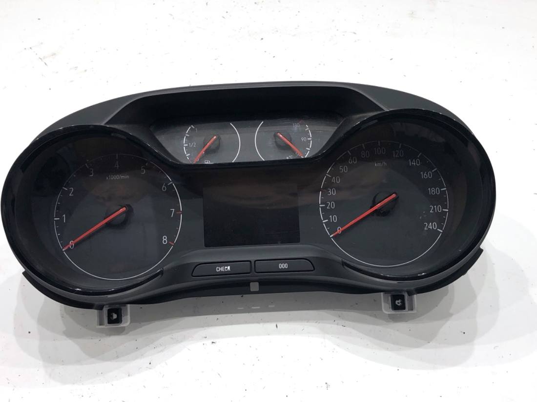 Щиток приборов Opel Grandland 9831139280