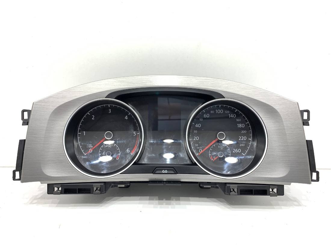 Щиток приладів Volkswagen Golf 7 5G1920741