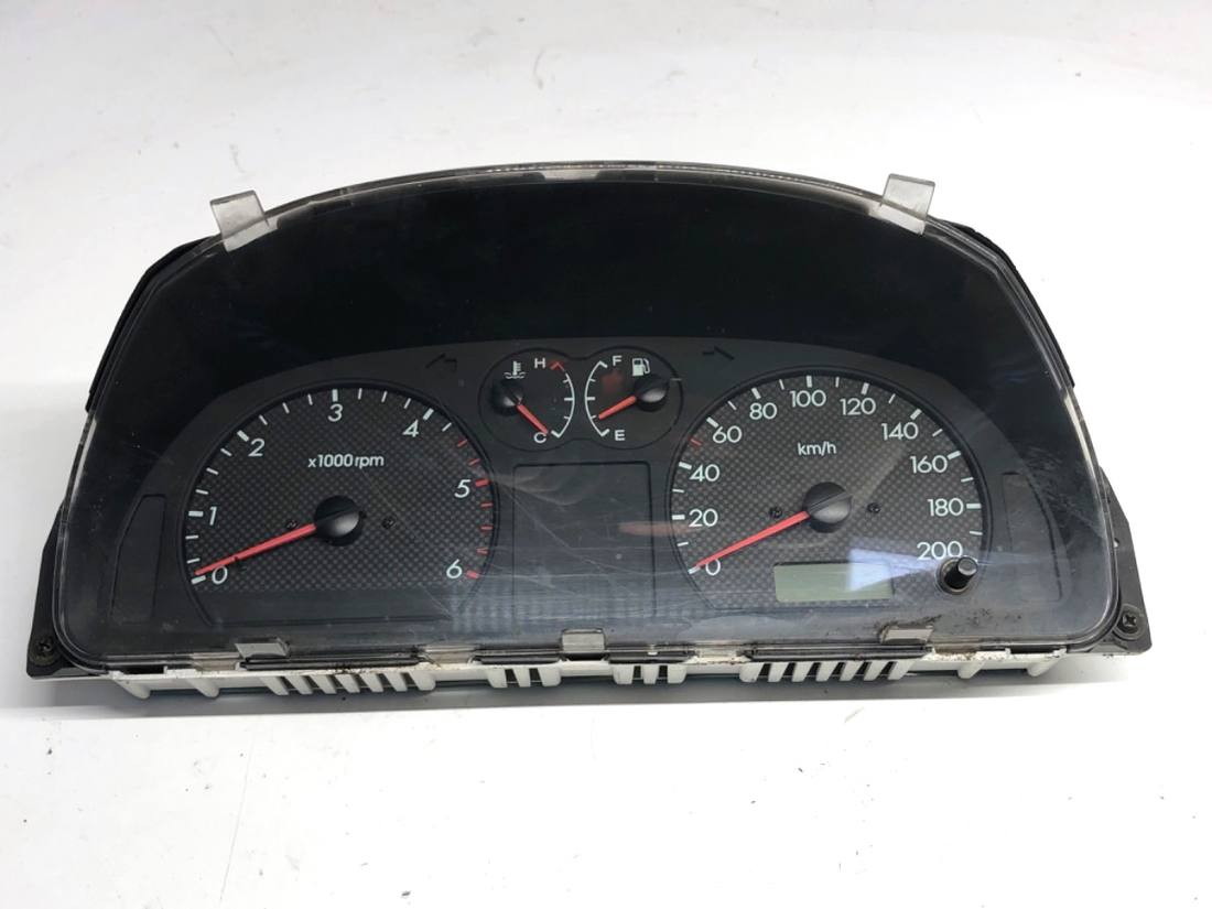 Щиток приборов Hyundai Terracan 94003-H1320