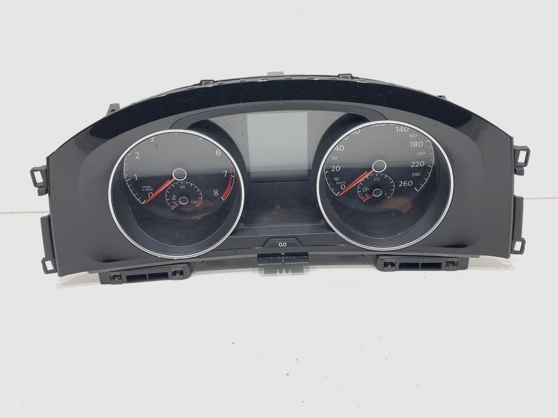 Щиток приладів Volkswagen Golf 7 5G0920860