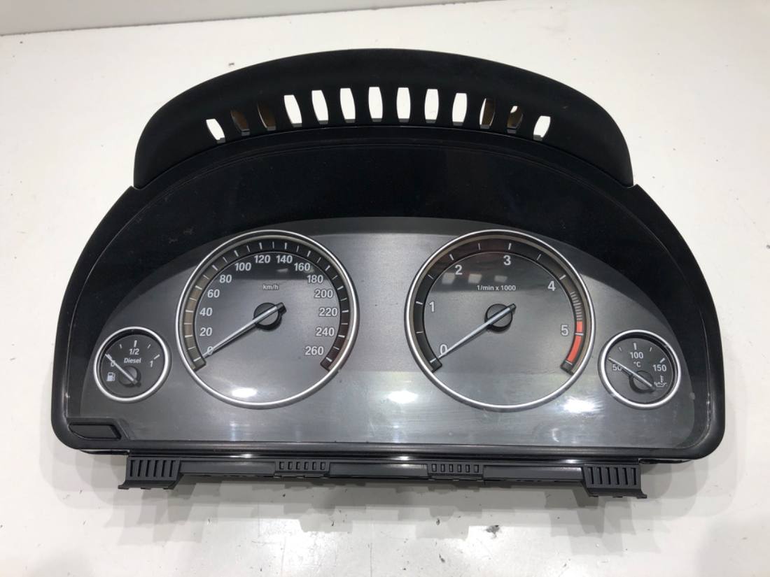 Щиток приладів BMW 5 F10 9255589