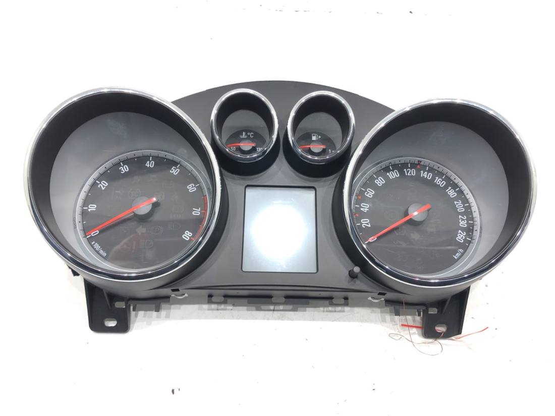 Щиток приборов Opel Astra J 13374960