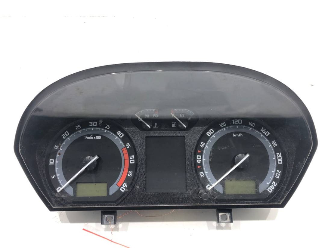 Щиток приладів Skoda Fabia 1 6Y0920882E