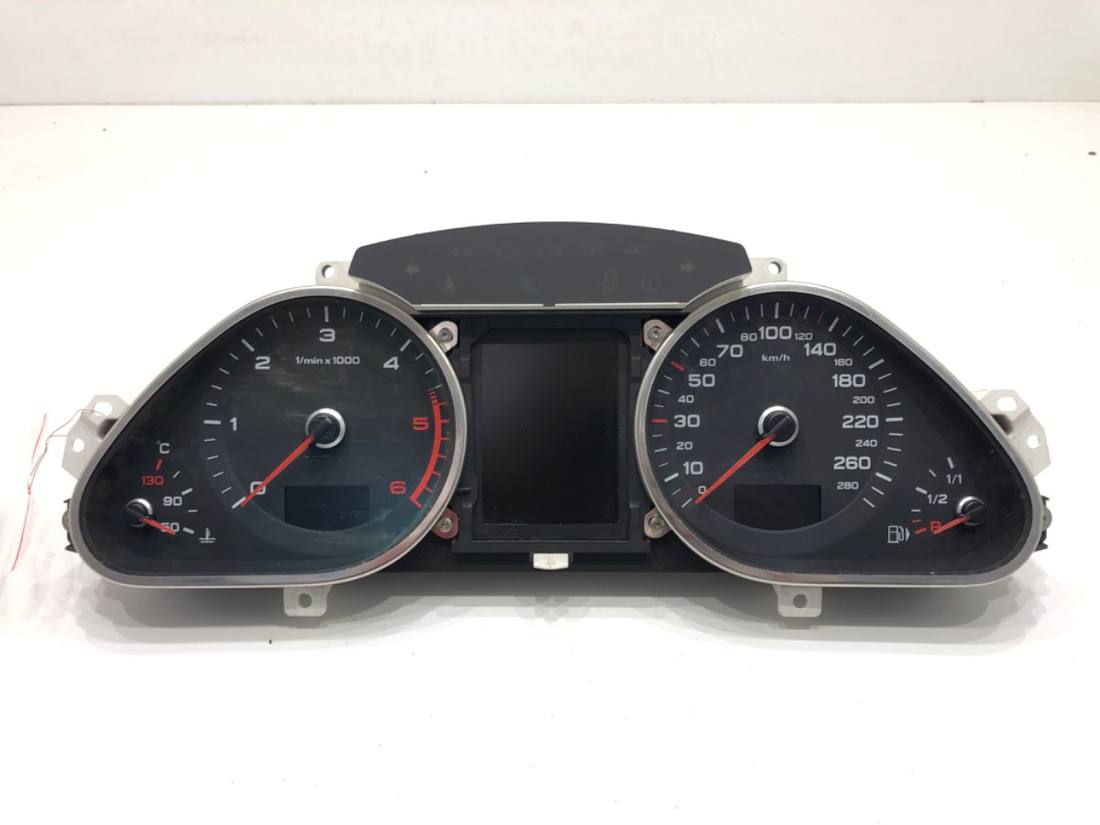 Щиток приладів Audi A6 C6 4F0920933Q