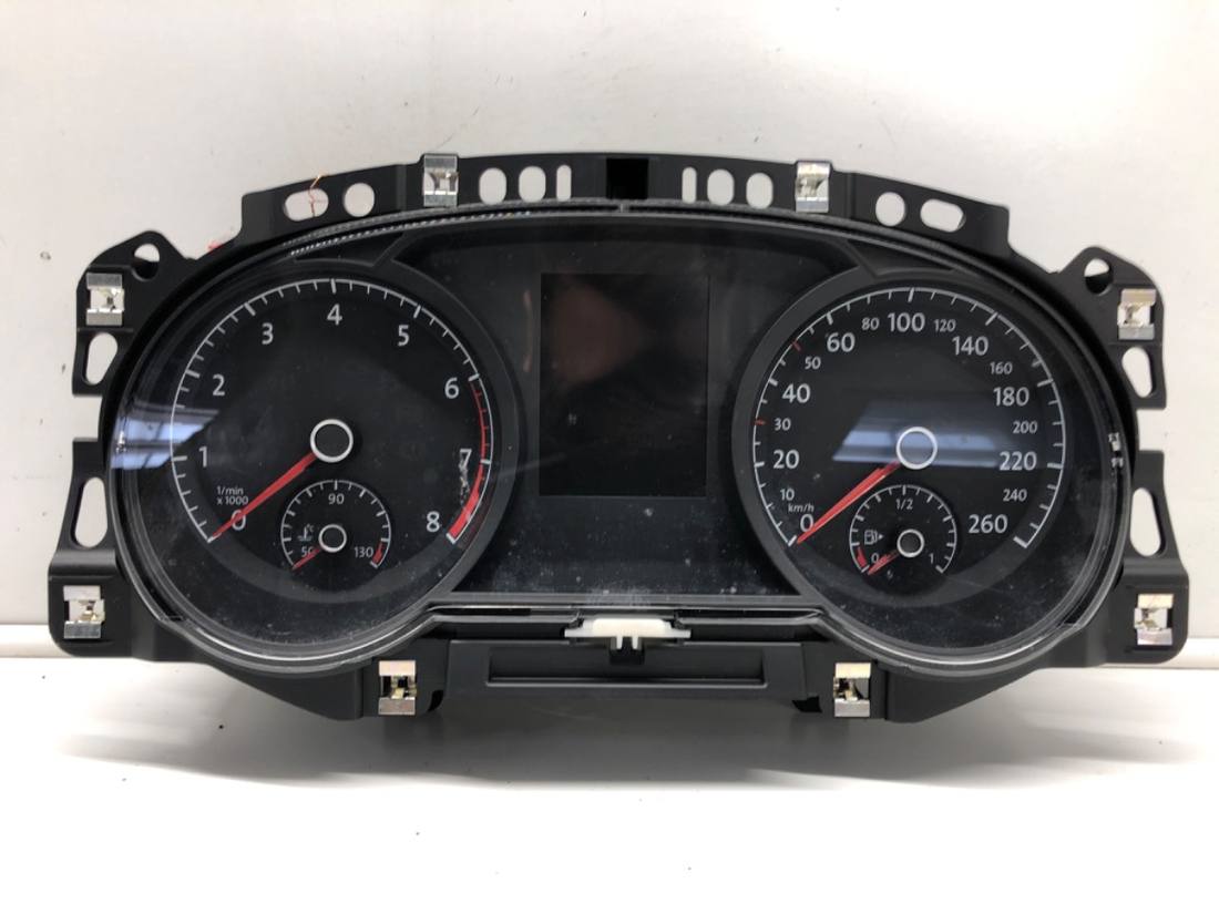 Щиток приладів Volkswagen Golf 7 5G1920750C