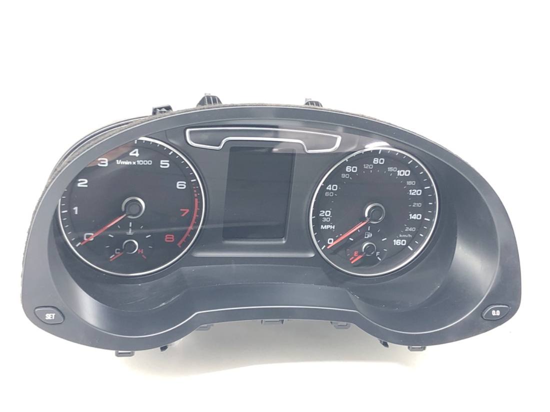 Щиток приладів Audi Q3 8U0920960A