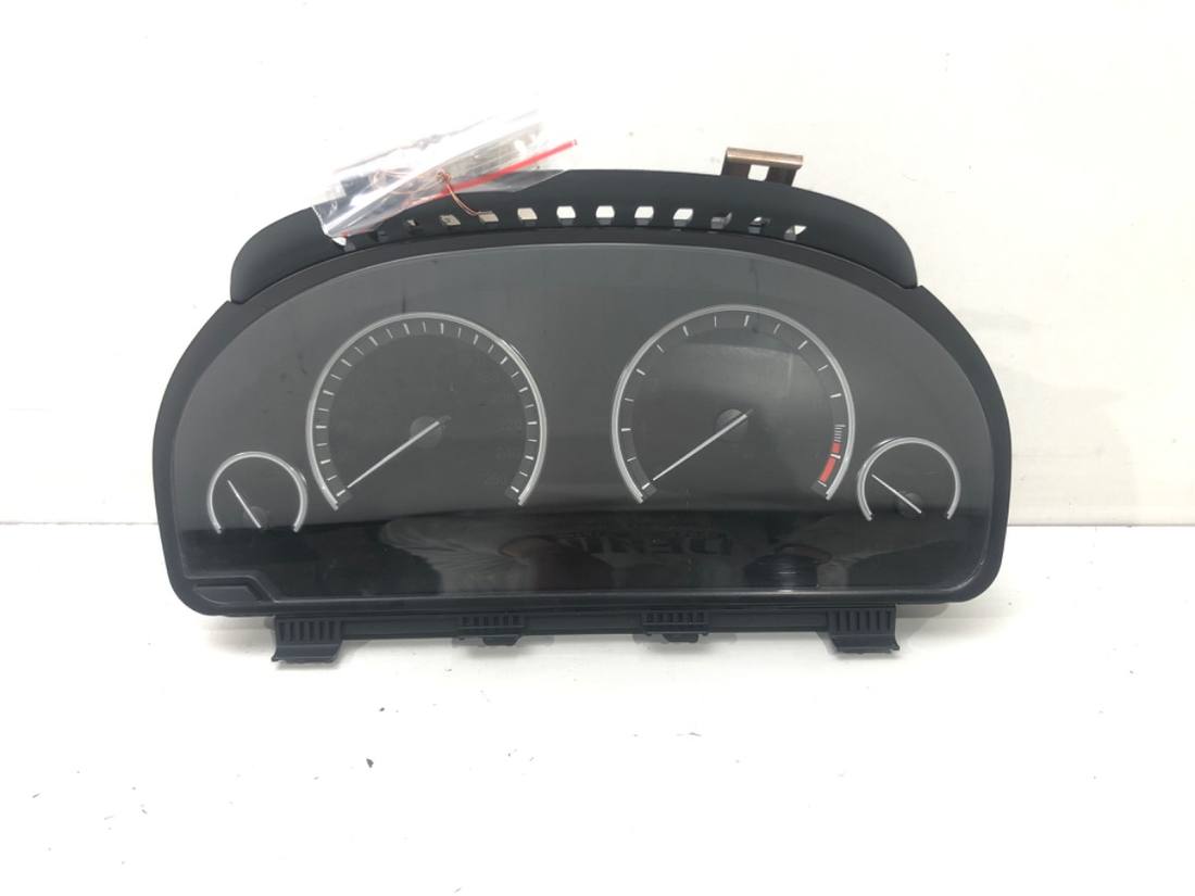 Щиток приборов BMW 7 F01 9232946