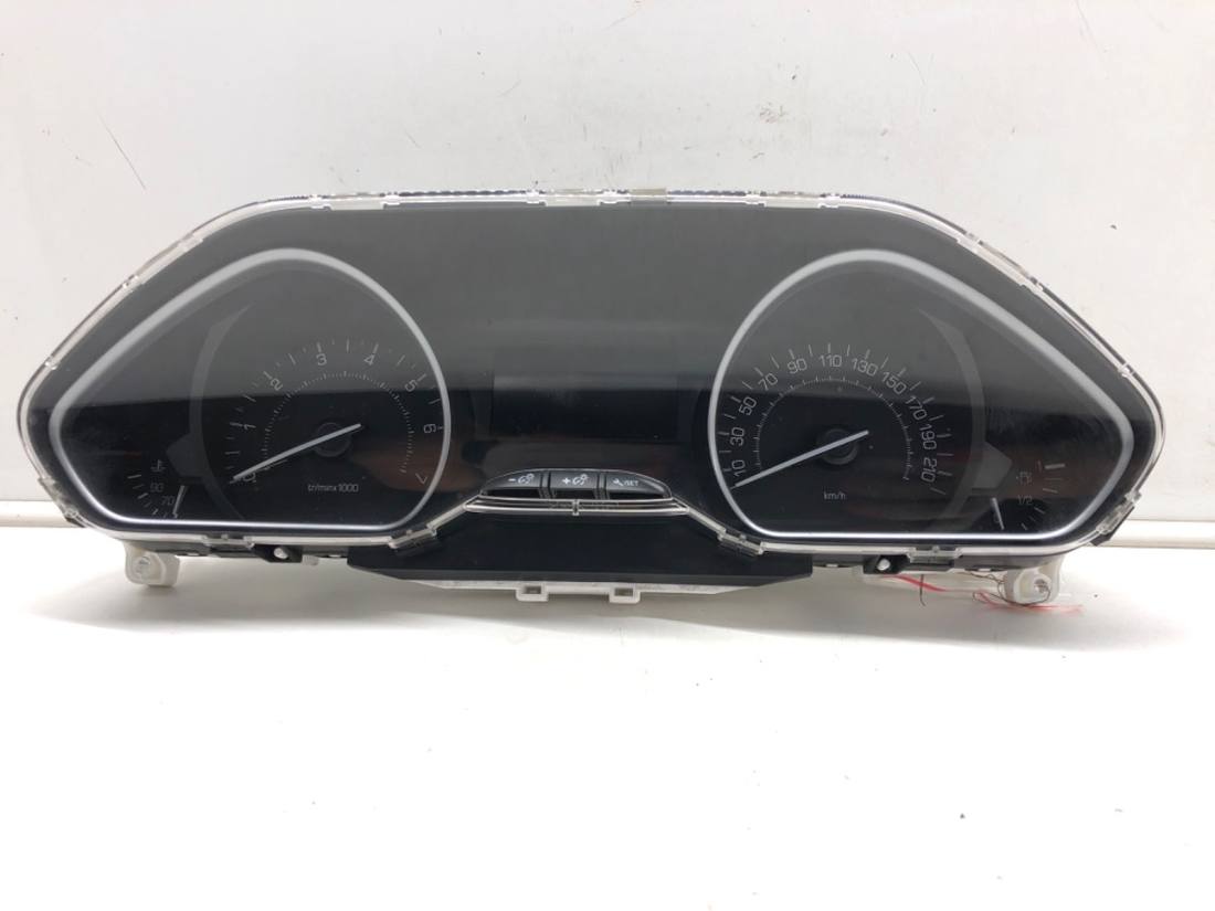 Щиток приладів Peugeot 208 9813848780