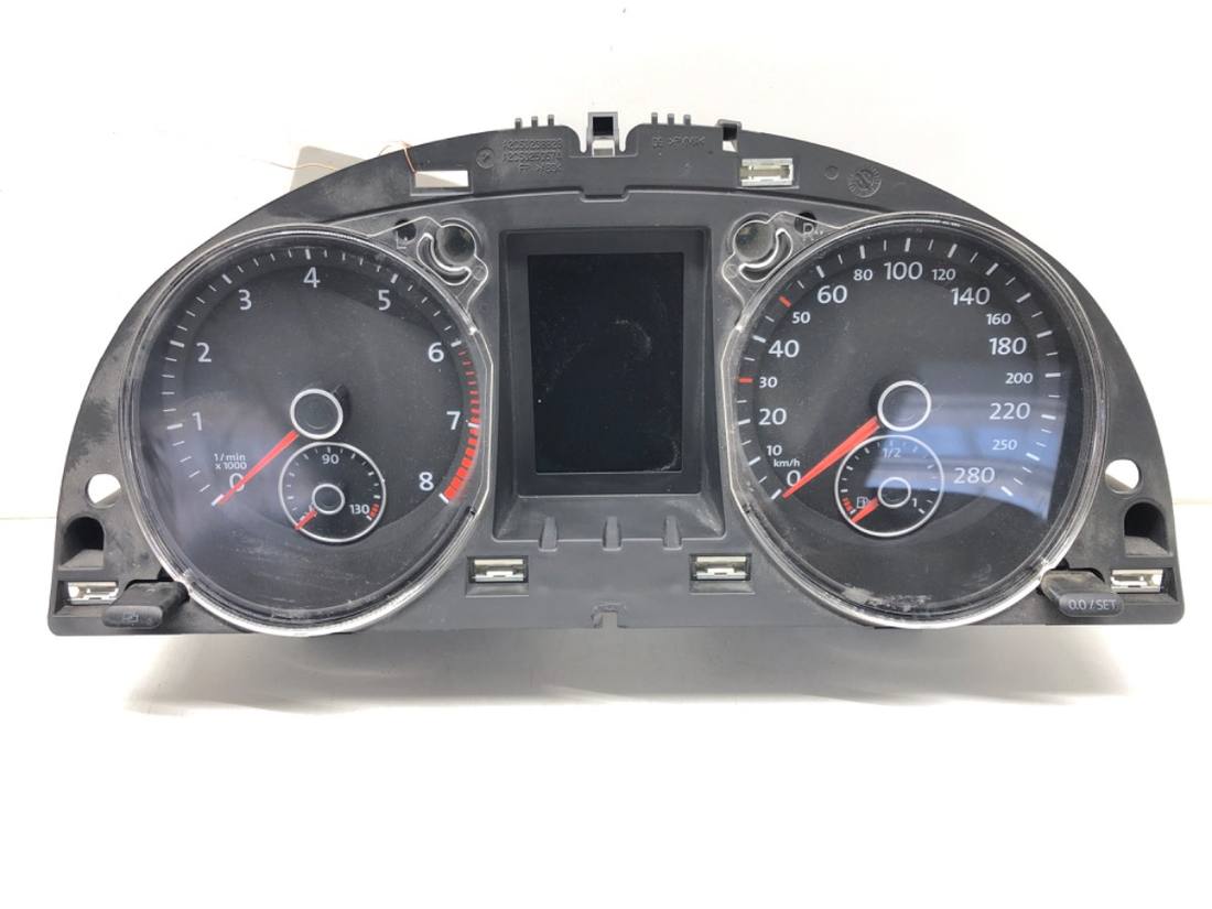 Щиток приладів Volkswagen Passat CC 3C8920870K