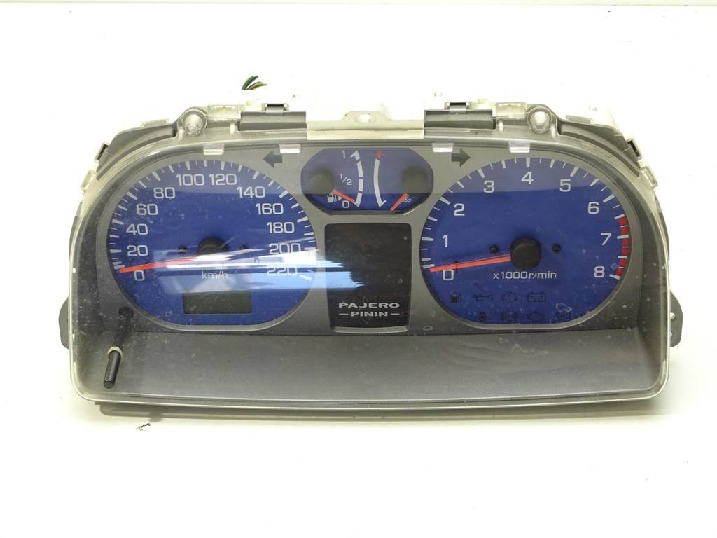 Щиток приладів Mitsubishi Pajero MR951032