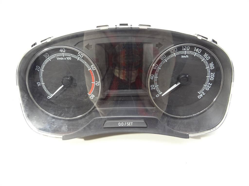 Щиток приладів Skoda Rapid 5JA920700B