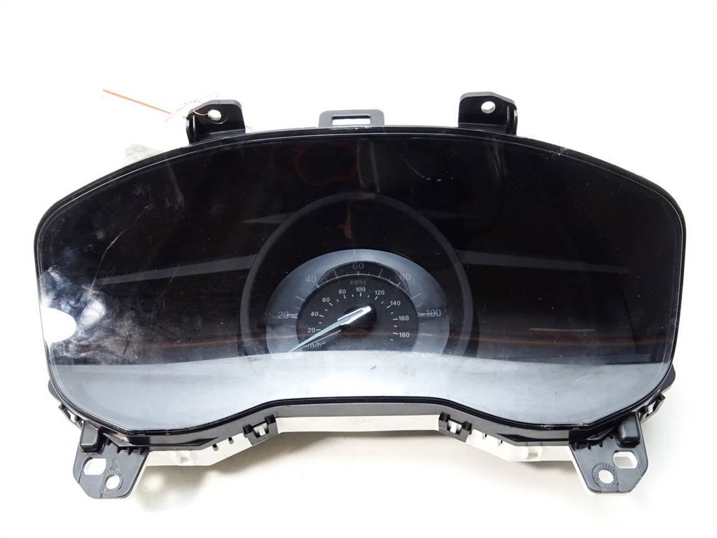 Щиток приборов Ford Mondeo GS7T-10849-LC