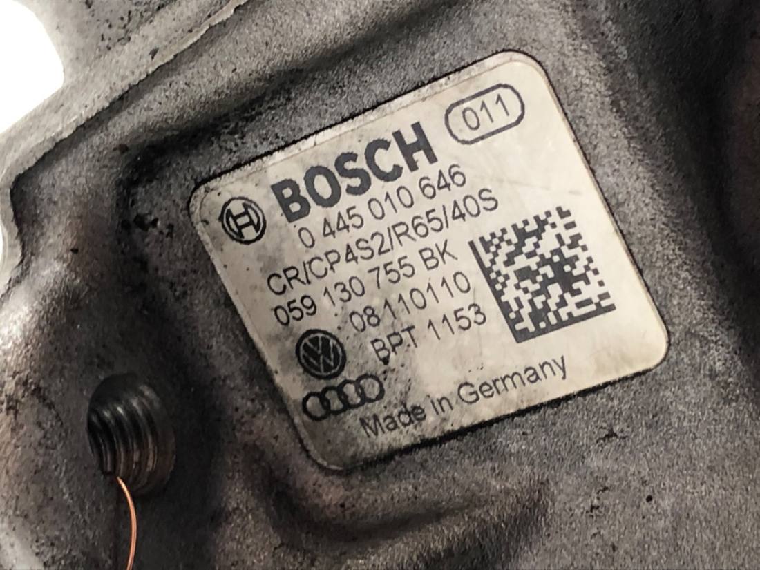 ТНВД паливний насос високого тиску Audi Q7 059130755BK — фото деталі 4