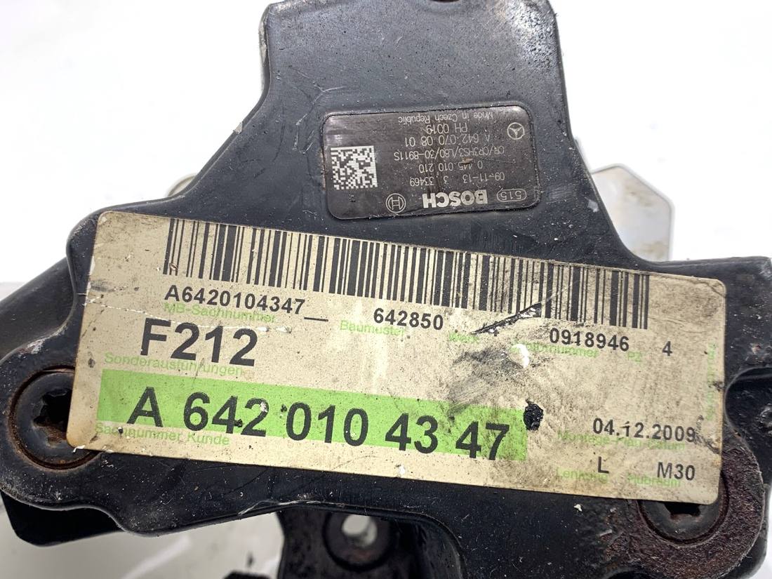 ТНВД паливний насос високого тиску Mercedes E W212 0445010210 A6420700801 — фото деталі 5