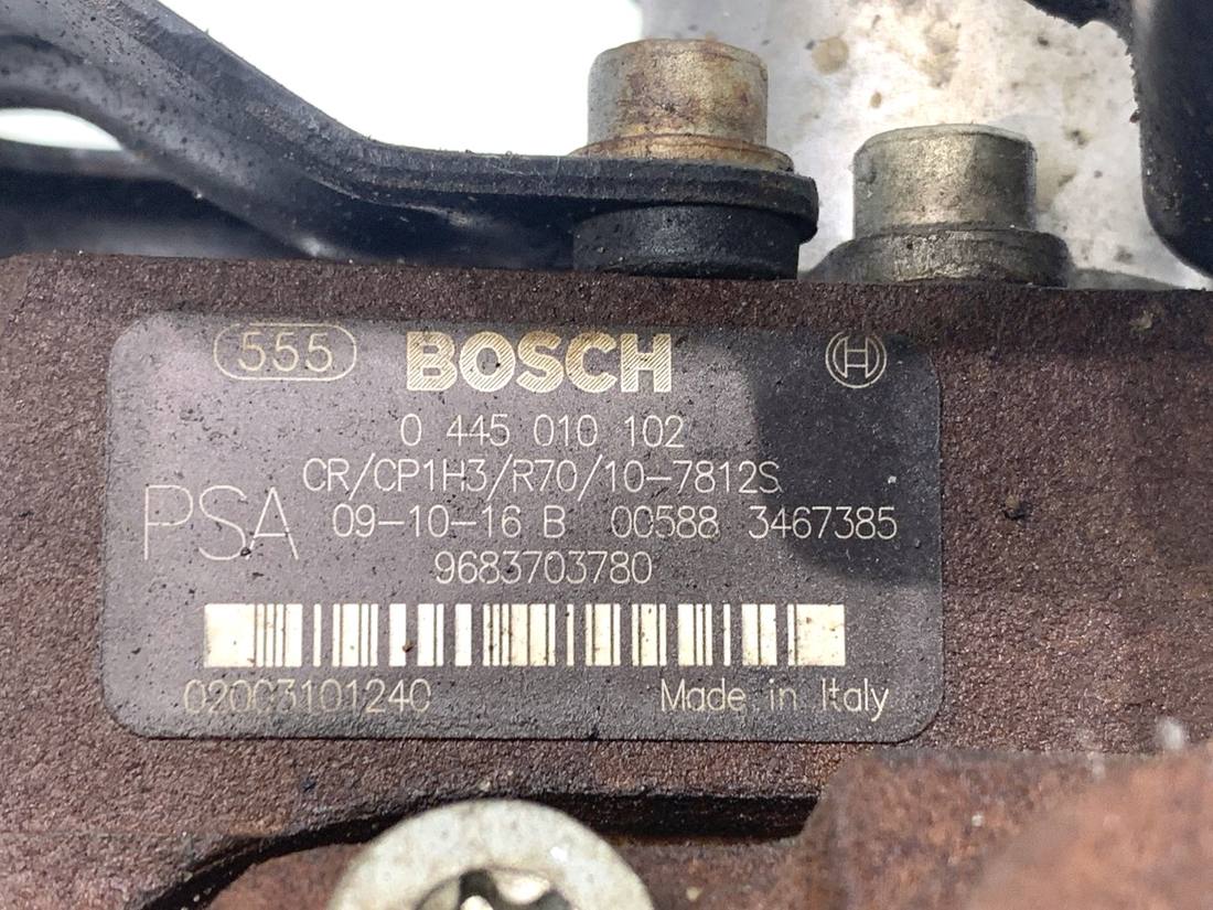 ТНВД паливний насос високого тиску Peugeot 207 9683703780 0445010102 — фото деталі 4