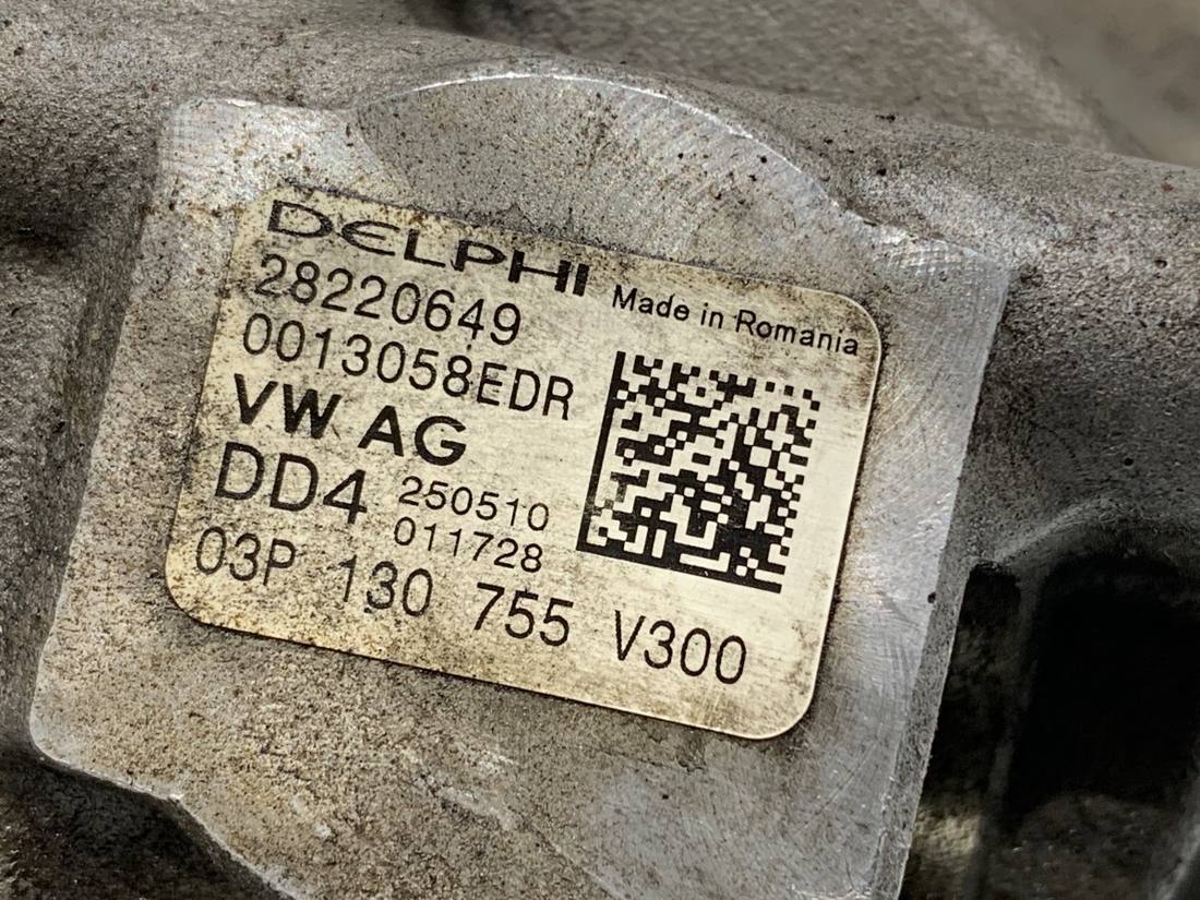 ТНВД паливний насос високого тиску Volkswagen Polo 03P130755 — фото деталі 4