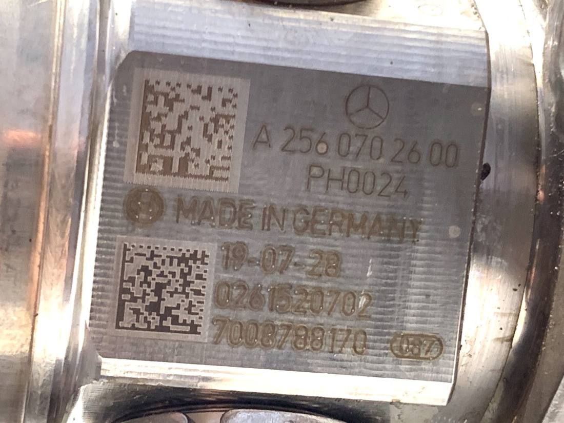 ТНВД паливний насос високого тиску Mercedes GLE V167 A2560702600 — фото деталі 6