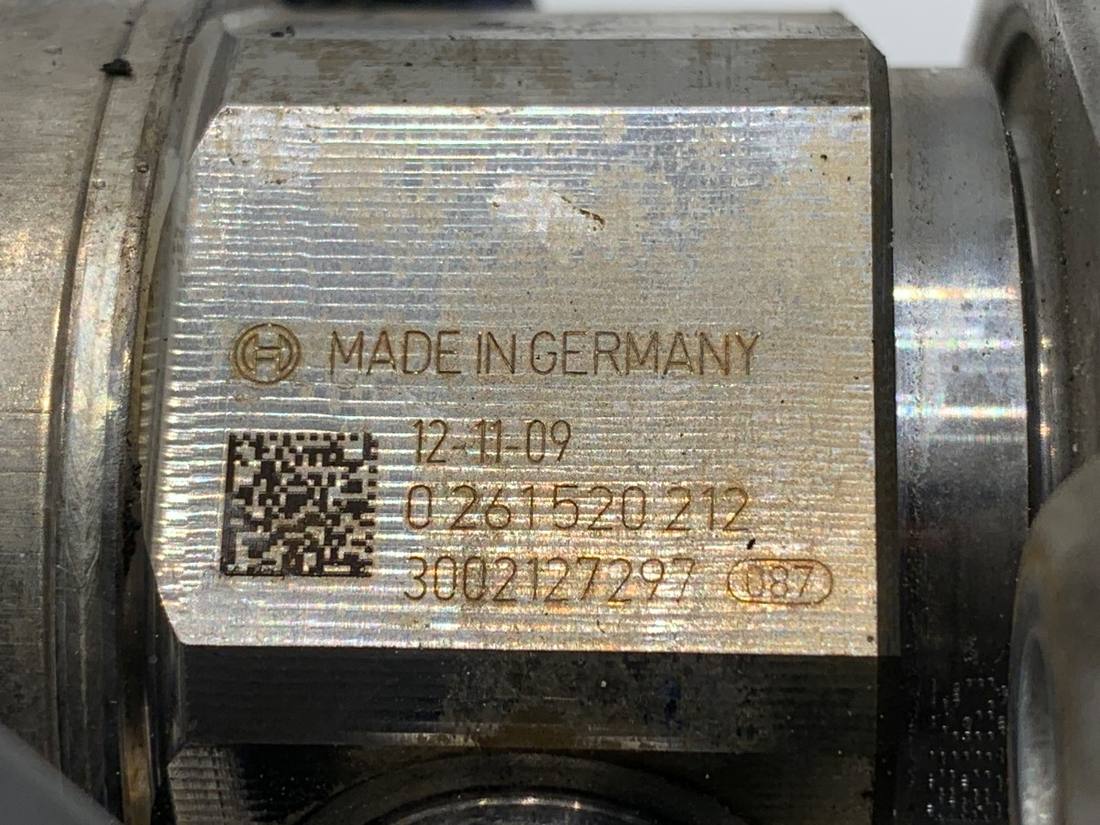 ТНВД паливний насос високого тиску Mercedes A W176 A2700700501 — фото деталі 6