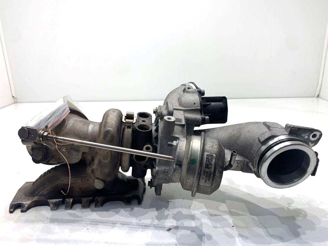 Турбина турбокомпрессор Mercedes C W205 A2760901580