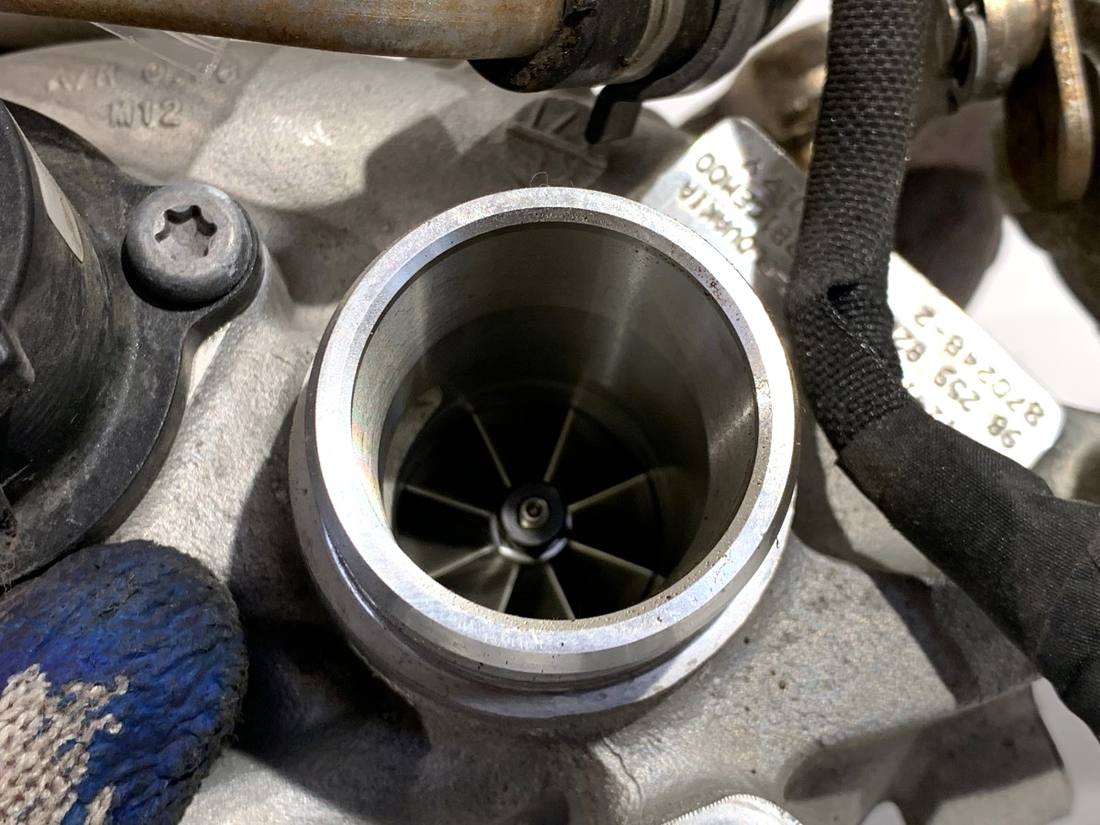 Турбина турбокомпрессор Citroen C4 9825982080 — фото детали 4