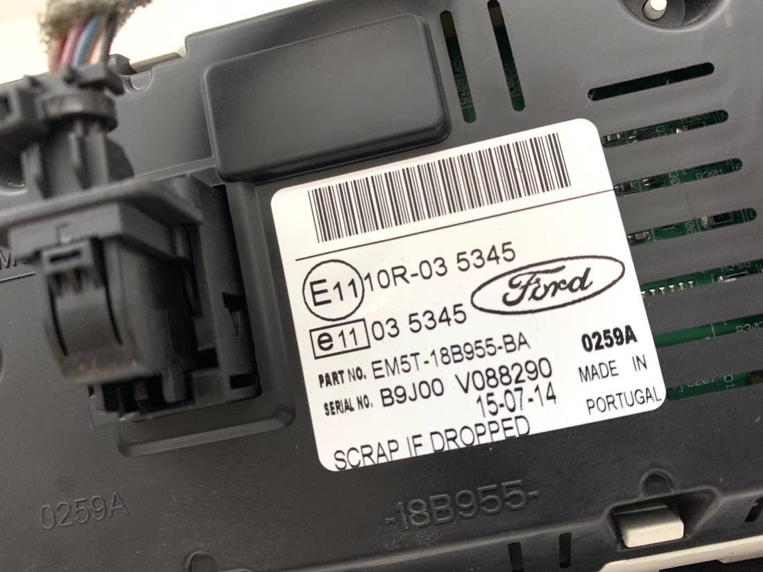 Монітор дисплей бортовий комп'ютер Ford Focus EM5T-18B955-BA — фото деталі 4
