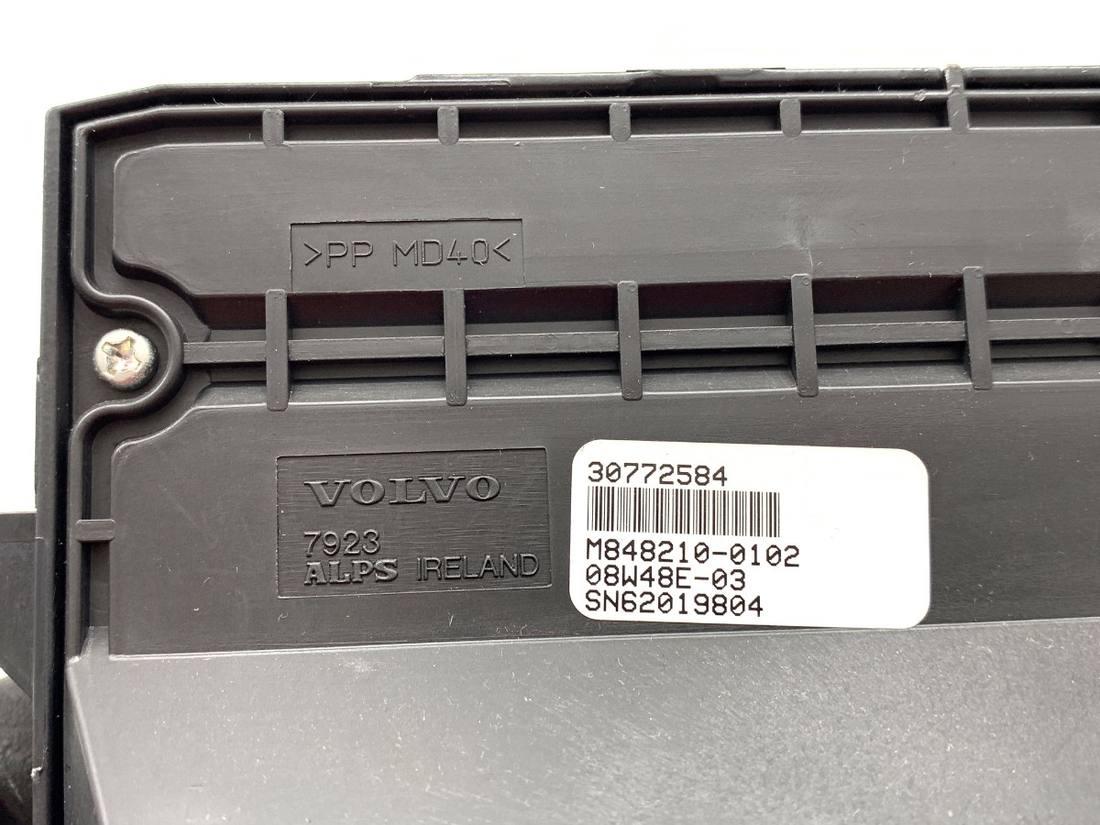 Монітор дисплей бортовий комп'ютер Volvo XC60 30772584 — фото деталі 3