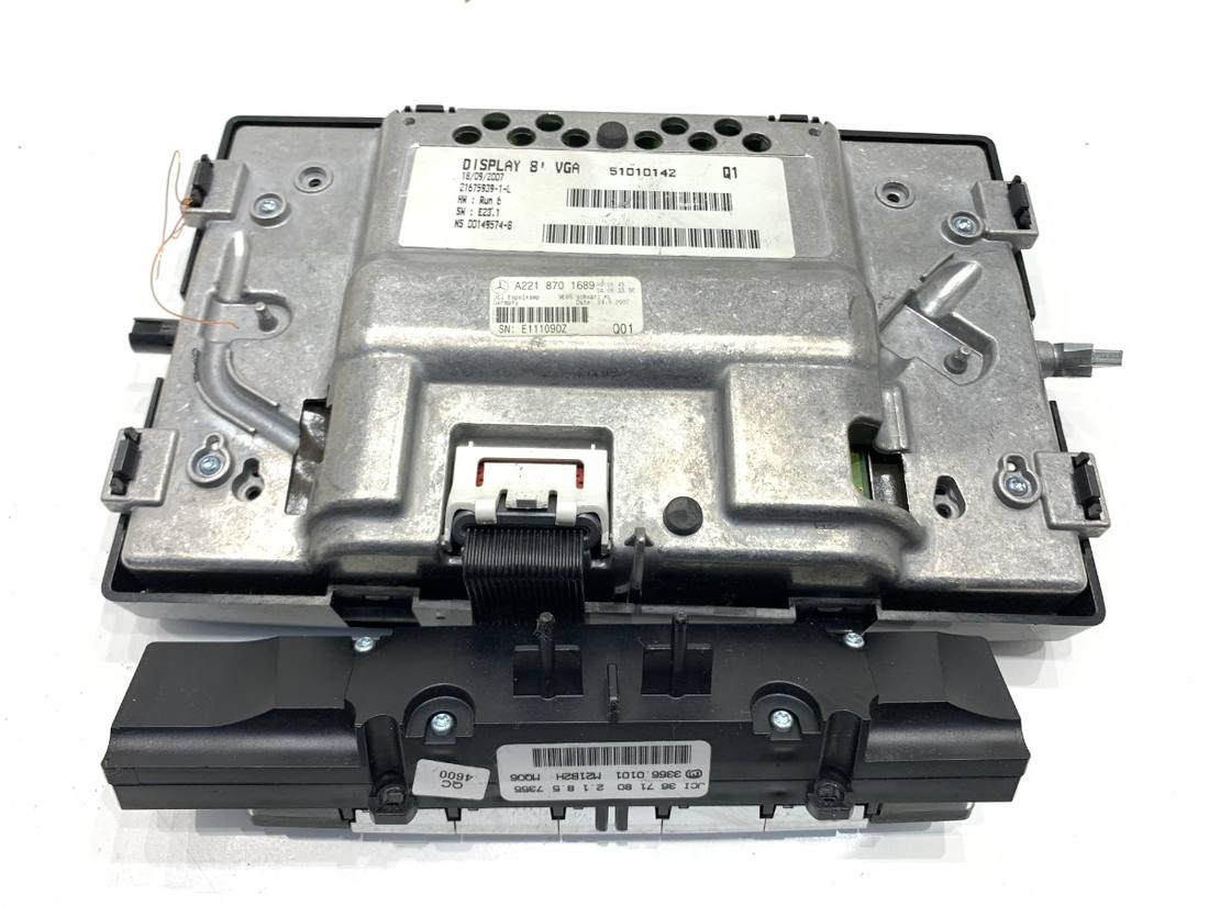 Монітор дисплей бортовий комп'ютер Mercedes S W221 A2218701689 — фото деталі 4