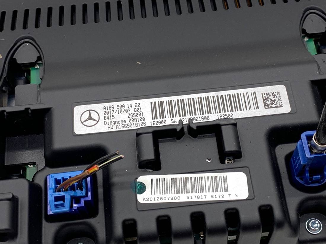 Монитор дисплей бортовой компьютер Mercedes GLA X156 A1669001420 — фото детали 3