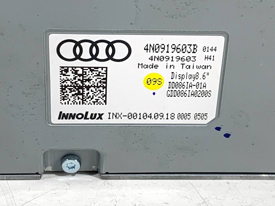 Монітор дисплей бортовий комп'ютер Audi Q8 4N0919603B — фото деталі 6