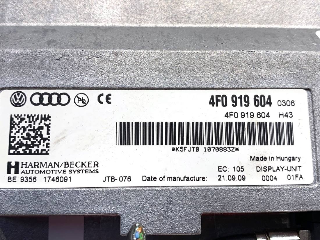 Монітор дисплей бортовий комп'ютер Audi Q7 4F0919604 — фото деталі 4